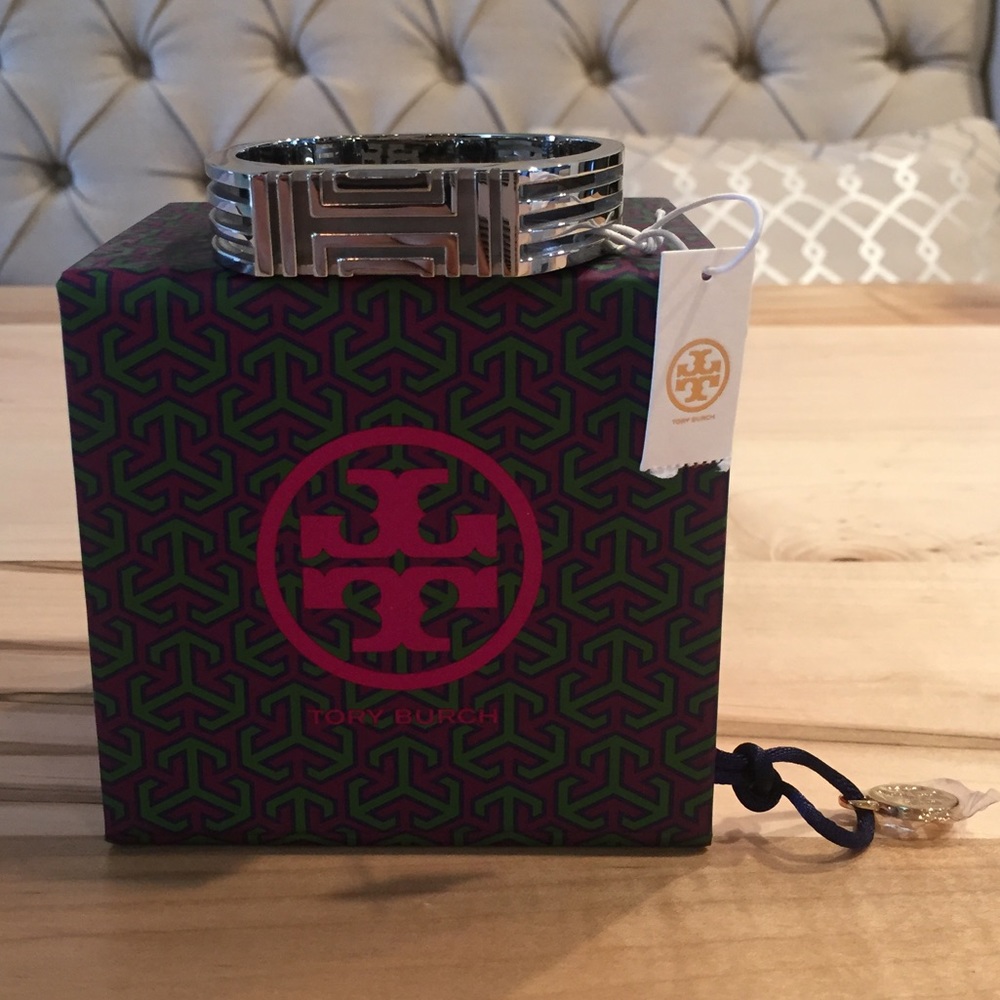 💝💝 Tory Burch Fit Bit Bangle